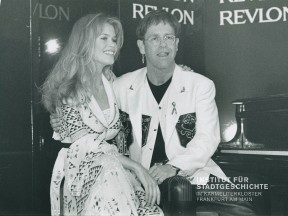 Claudia Schiffer und Elton John, 1993